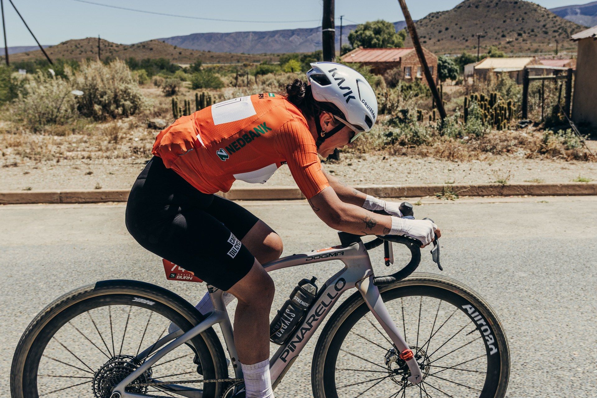 Axelle Dubau-Prevot racing alone in the leader's jersey on Stage 2
